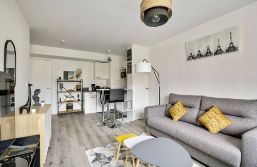 Bezons Apartamento | Chic studio near Paris - La Defense