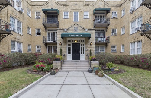 Historic District - North Apartamento | Chic Studio en la plaza Oglethorpe | Ubicación perfecta | Caminar a todos lados