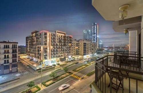 Al Barsha Apartamento | Chic Studio Stay with Gym, Pool, and Kitchenette