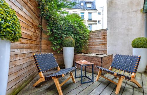 Champs-Elysees Apartamento | Chic Terrasse a 5min des Champs-Elysees with AC