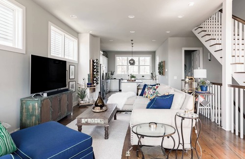 Nashville Casa | ~Chic~Trendy~Modern Getaway Townhouse