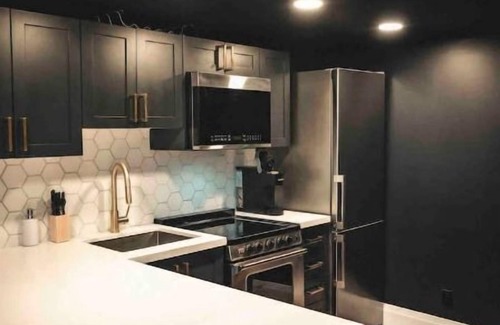 Barrie Apartamento | Chic Urban Getaway