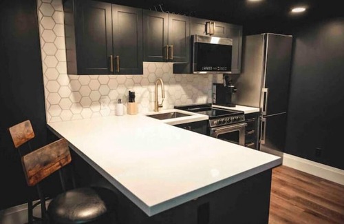 Barrie Apartamento | Chic Urban Getaway