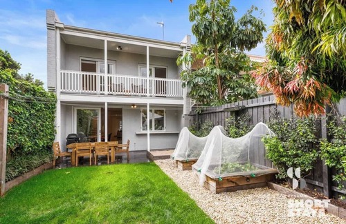 Richmond North Casa | Chic Urban Oasis in Richmond