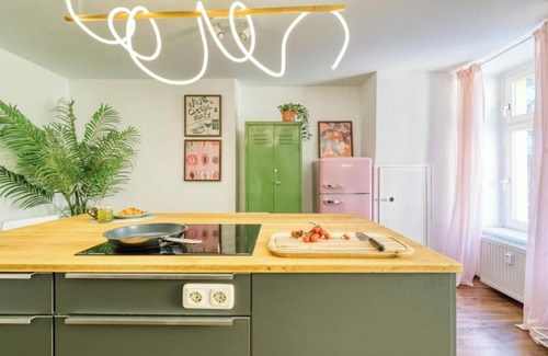 Wrangelkiez Apartamento | Chic Urban Retreat Between Schlesisches Tor and Görlitzer Park