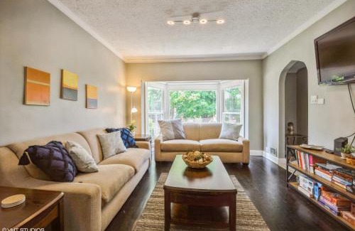 Chicago Casa | Chicago Big House