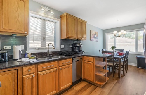 Union Ridge Casa | Chicago Rental - W Berwyn Ave