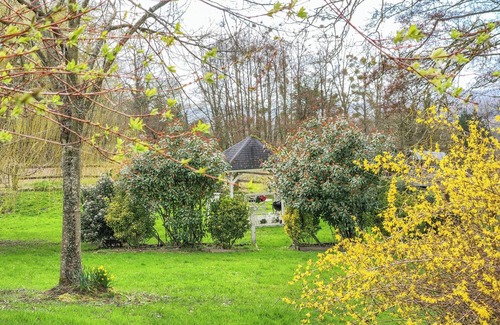 Saint-Julien-sur-Calonne Casa | CHICAMOUR - Beautiful apartment with terrace - Near Pont L'Evêque - 2 People