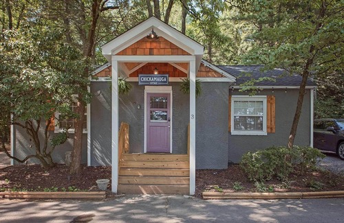 Lookout Mountain Cabaña | Chickamauga Suite on Lookout Mountain