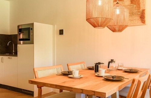 Bruinisse Apartamento | Child-friendly 6-person apartment in Senno theme