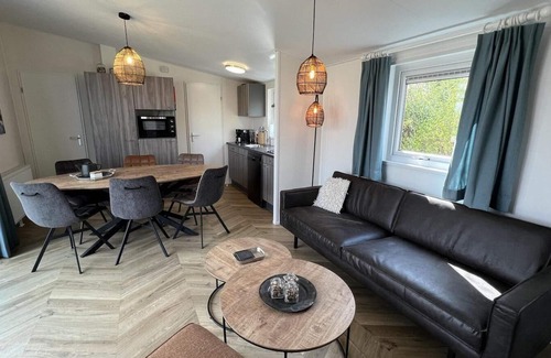 Meliskerke Casa | Child friendly 6-person mobile home on a farm campsite near Zoutelande