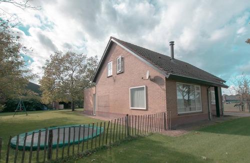 Diessen Casa | Child friendly detached villa with hot tub