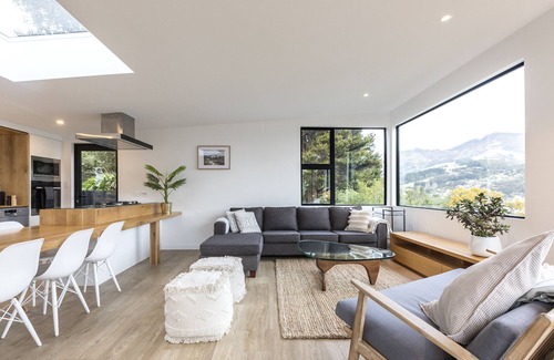 Akaroa Casa | Children's Bay Exclusive - Akaroa