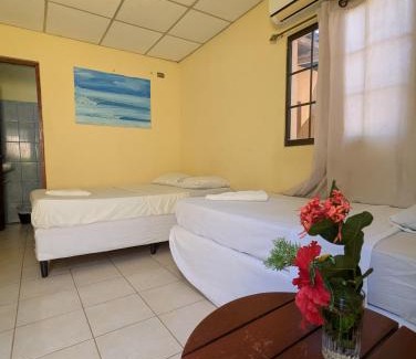 Playa Gigante Hotel | Chill Garrobo