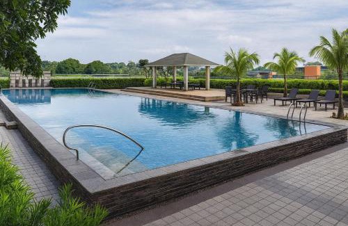Loyola Heights Apartamento | Chill staycation near Ateneo, UP & Maginhawa eats