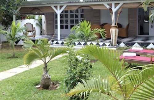 Pointe Aux Piments Villa | Chilled 😎