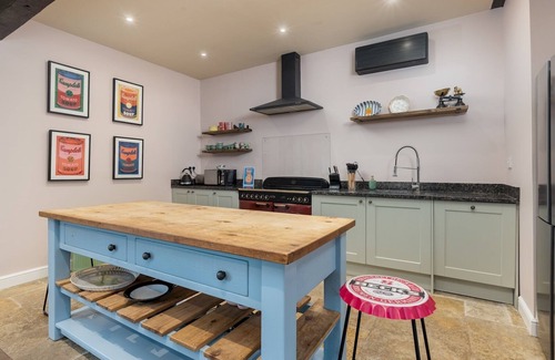 Lacey Green Casa | Chilterns Farmhouse Hideaway Pass the Keys