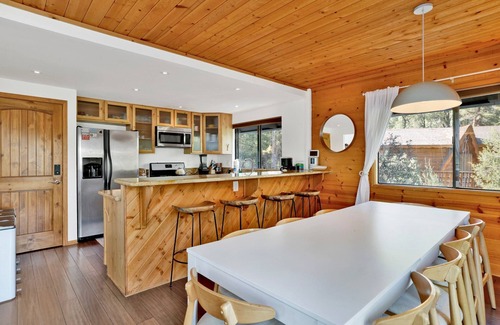 Whispering Forest Cabina | Chimney Peak Chalet #2048