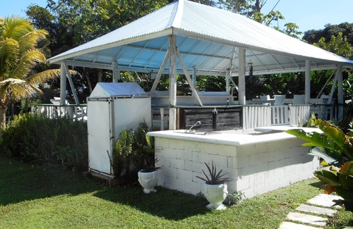 Orange Bay Apartamento | Chippewa Village junto a la piscina Apt