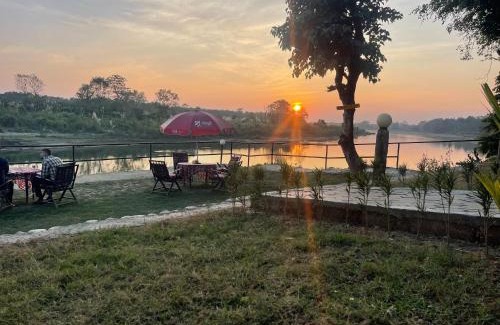 Sauraha Complejo | Chitwan Riverside Resort
