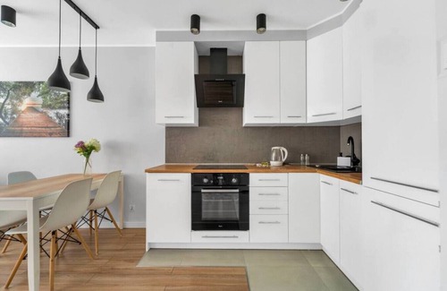 Centrum Apartamento | Chmielna Downtown Apartments by Rentujemy