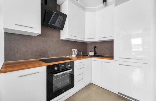 Centrum Apartamento | Chmielna Downtown Apartments by Rentujemy