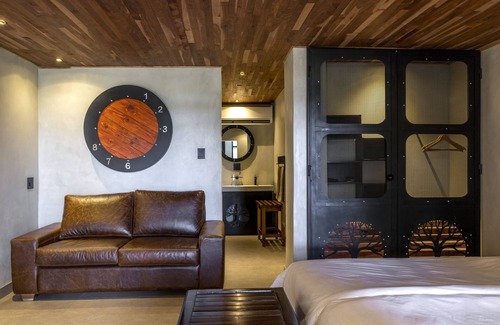 Kasane Cabina | Chobe River Lodge