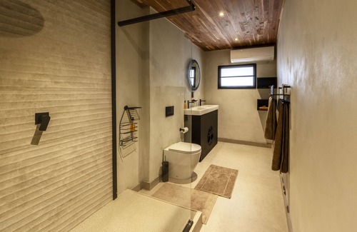 Kasane Cabina | Chobe River Lodge