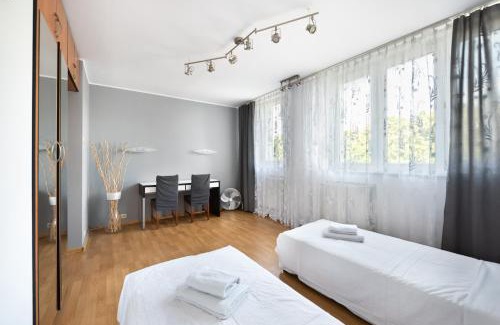Targowek Apartamento | Chodecka Homely Apartment by BookingHost