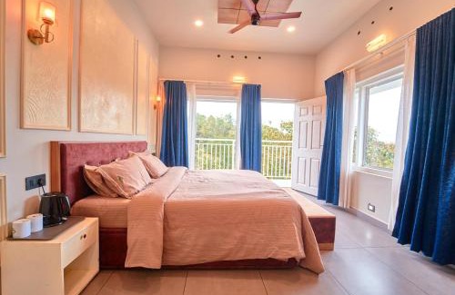 Elappara Cama Y Desayuno | Choice Holiday Pool Resort Vagamon by VOYE HOMES