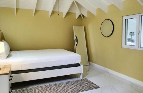 Barbican Apartamento | Choose To Be Happy at The Seville Apt #C4 - 2-Bedroom