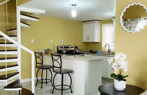 Barbican Apartamento | Choose To Be Happy @ The Seville #C4 [2-Bedroom]