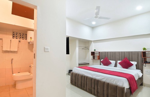 Paharganj Cabina | Chowdhry Tourist Lodge- Paharganj-NDLS