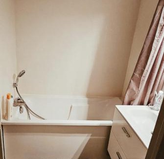 Nevers Casa | Chris chambre 2