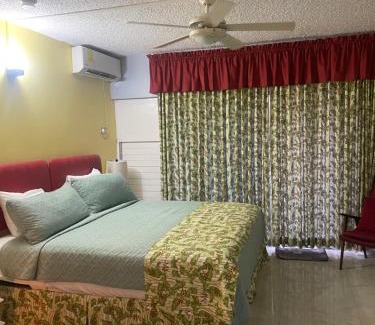 Summerfield Apartamento | Chrisanns beach resorts
