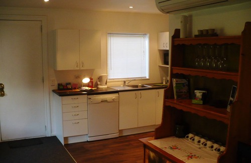 West Melton Cabaña | Christchurch City & Country Cottages - Nut Point Cottage