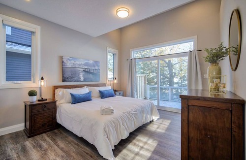 Meaford Casa | Christie Beach 3 Bedroom Vacation Home