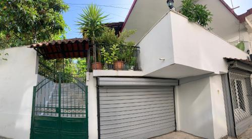 Gjirokaster Villa | Christina's house with 2 bedrooms and free parking