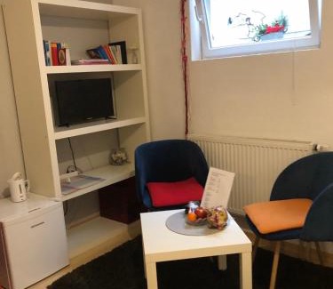 Leutkirch im Allgau Casa | Christine Oparaugo - Privatzimmer mit Bad