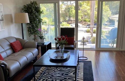 Upper East Condominio | Christmas in Santa Barbara - 30 days in Paradise