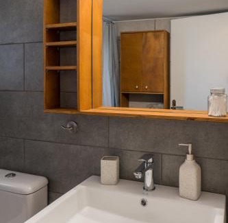 Rafina-Pikermi Apartamento | CHROMA Lodge Rafina