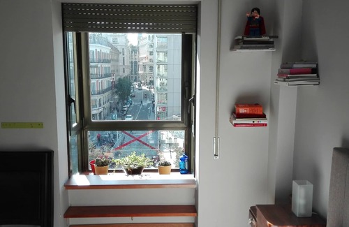 Chueca Apartamento | Chueca junto Gran Vía. Luminoso y con vistas.