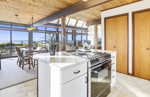 Crocheron Casa | Bay Water Cottage - Retiro privado frente al mar del mundo!