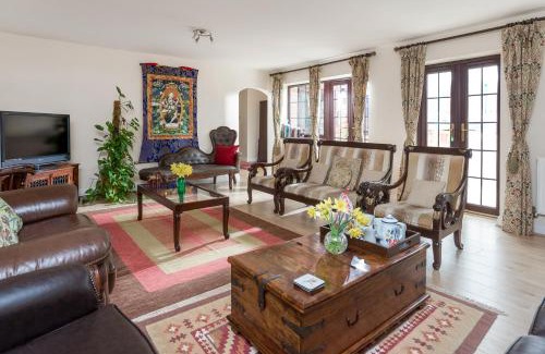 Shottery Casa | Church Farm Barns