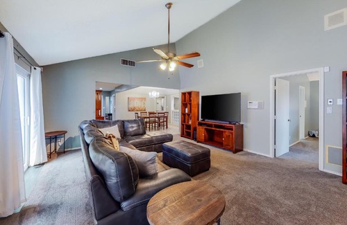 North San Antonio - SAT Casa | Churchill Escape