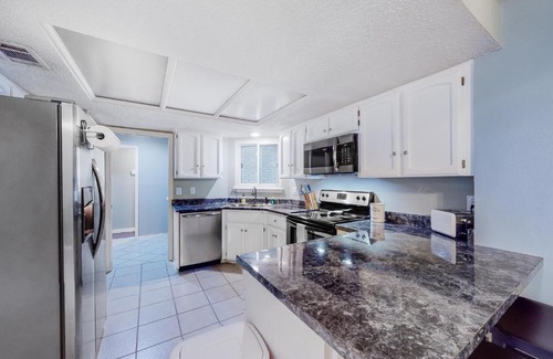 North San Antonio - SAT Casa | Churchill Escape