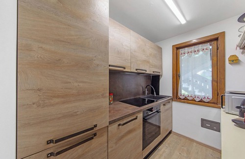 Auronzo di Cadore Apartamento | Apartamento 'Ciasa Valentina' con vistas a la montaña, balcón y Wi-Fi