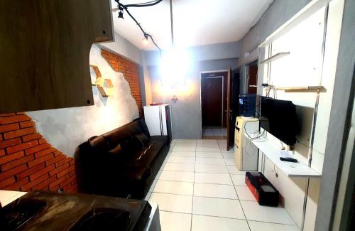 Depok Apartamento | Cibubur Village Apartment by Sang Living