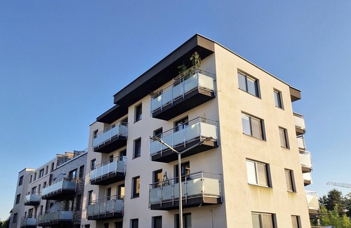Zakrzowek Condominio | Cichy apartament z balkonem i prywatnym parkingiem