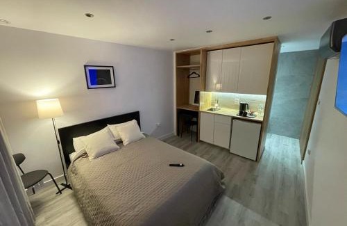 Wronki Apartamento | Ciepla cela we Wronkach